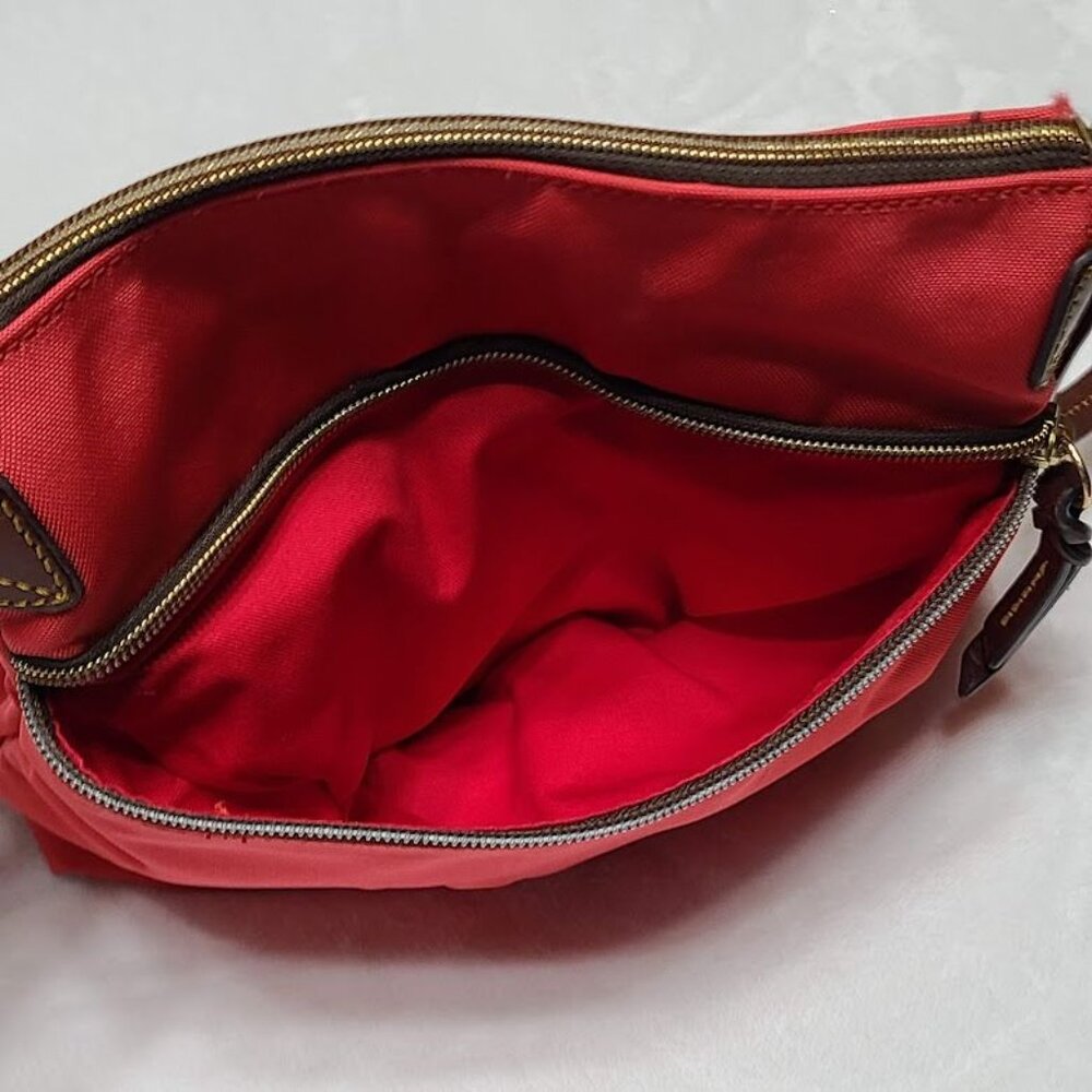 Dooney & Bourke Red Nylon Pouchette Letter Carrier Cross Body Bag Broken Strap - Picture 9 of 16
